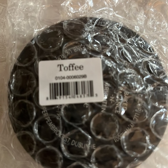 LAURA GELLER FOUNDATION - Picture 11 of 11